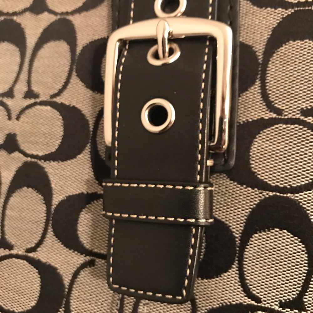 Purse - Picture 3 of 6